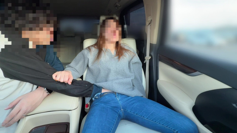 LuuLee0804: J’ai nettoyé une femme mariée dans la voiture pendant que...