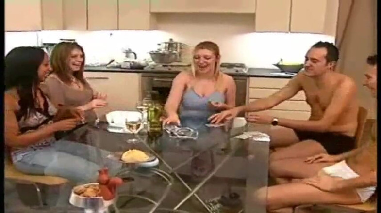Pure CFNM: Bei strip-poker betrogen