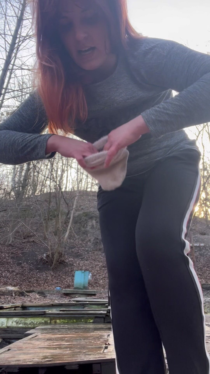 Elena917: Zwemmen in het bos op Nieuwjaar