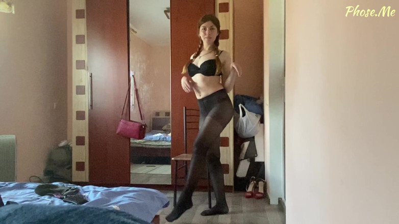 Pantyhose me porn videos: Amy Mencuba Pantyhose Hitam