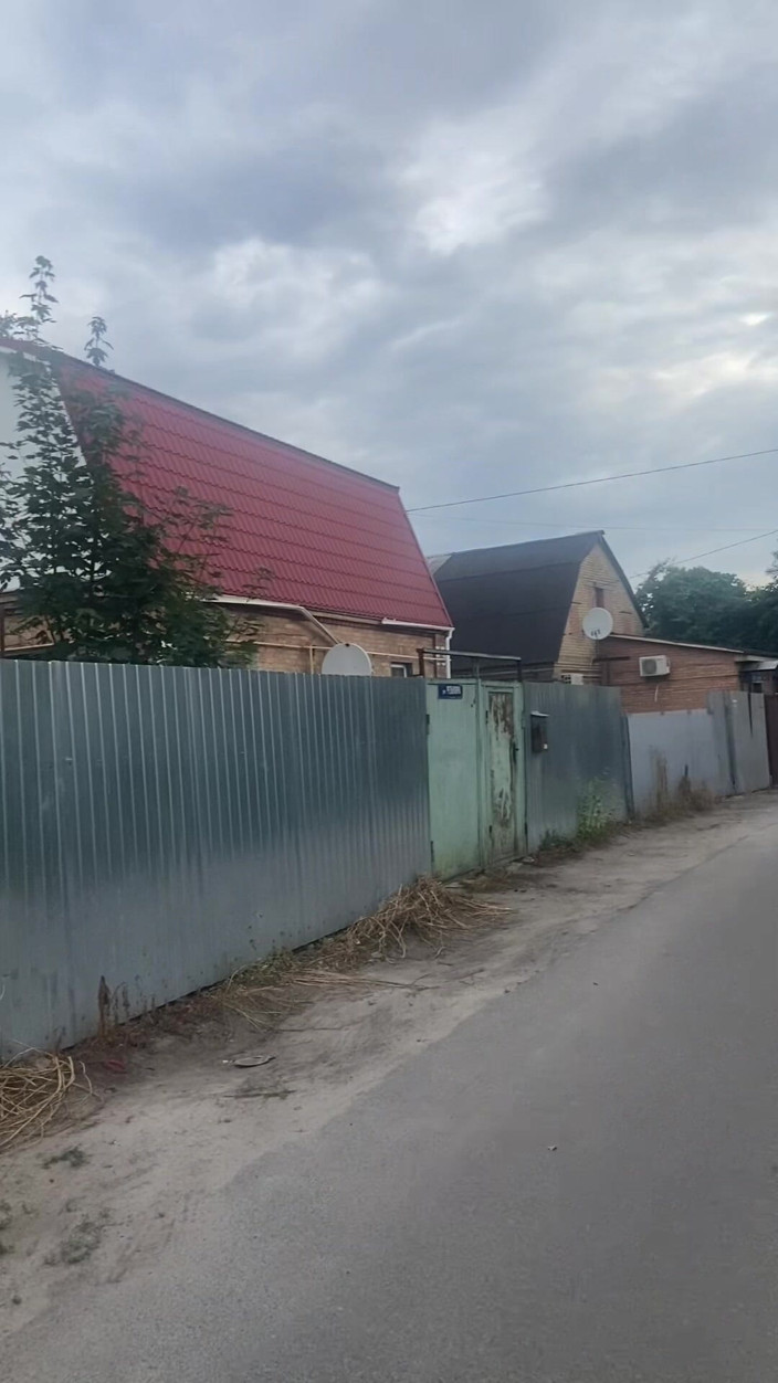 Elena917: Gehen mit Steckern im freien und blankziehen