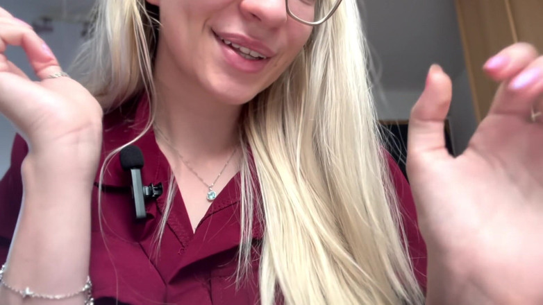 Goddess_Bella_Rae: Wredna dziewczyna karze cię łaskocze Asmr