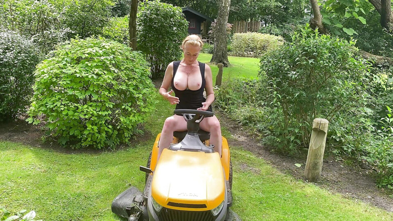 SluttyShanna: Trebuie să vezi asta!