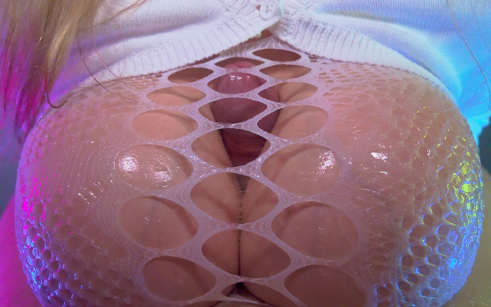 LilyKoti: Le paradis baveux sous mes seins - Lilykoti