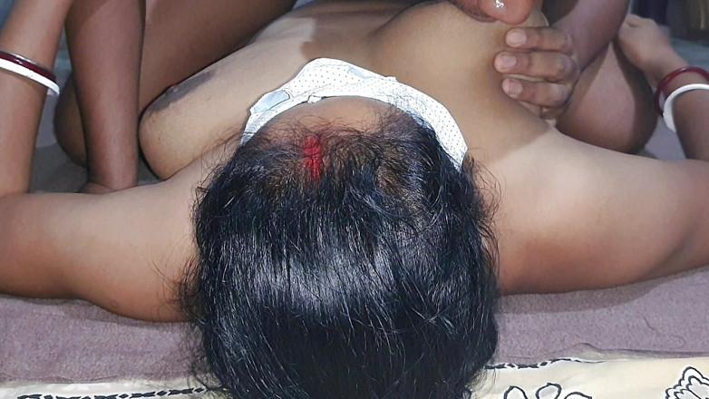 BHABI FAN: Seksowny indyjski Bhabi z dużymi Sex Video