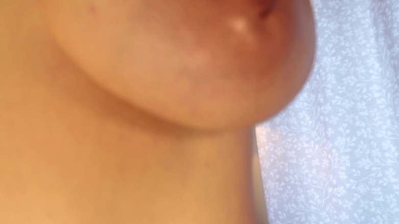 JessieHH: Asmr besar - closeup pov