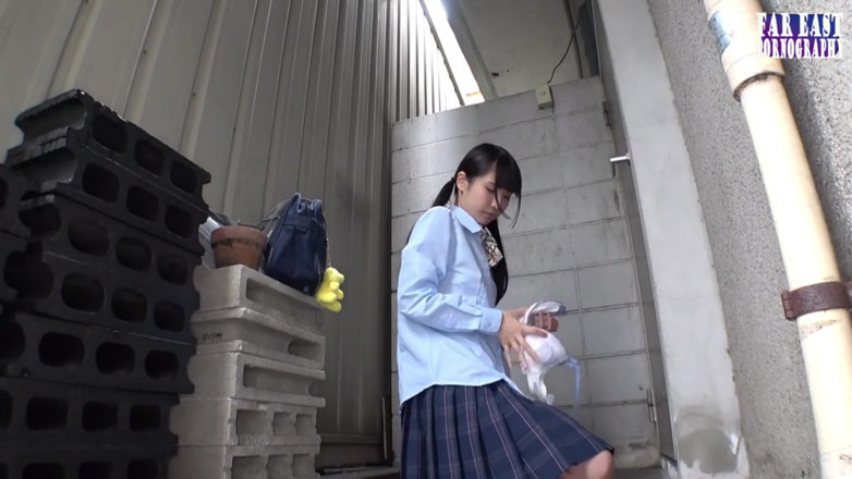Far East pornography: Peeking Curves That Spark a Hard Rush From a Teasing...