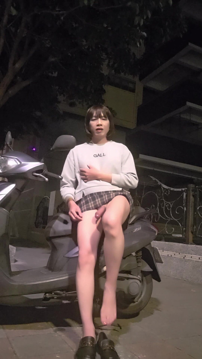 Taiwancdgirl: Sono andato indossando una coda