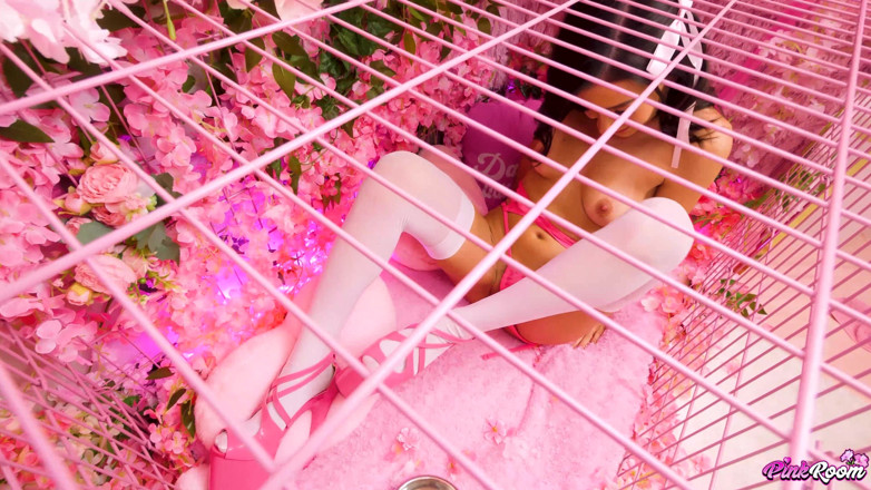Nasty Sluts Studios: Roze kamer afl. 34: vervelende Nat beft kont en wordt geboord