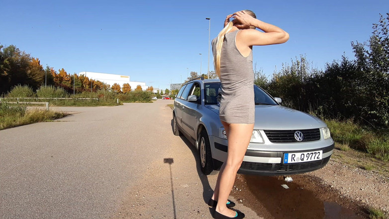 sweetfeet29: Sunny by the Car