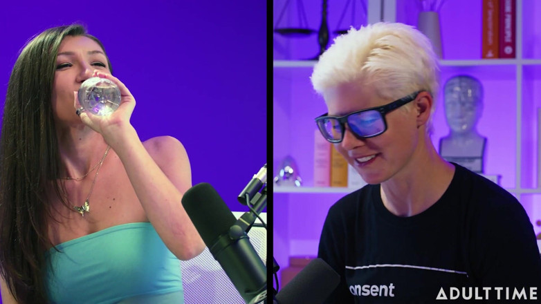 Adult Time Podcast: Maya Woulfe : Téléphone S*x, Edging, scènes gonzo aimantes | Le podcast...
