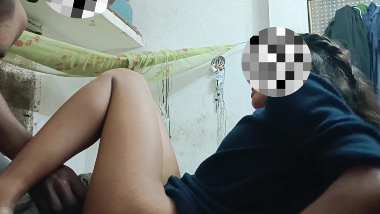 SanskariGirl1: College-Mädchen eingeölt und ihr Hintern