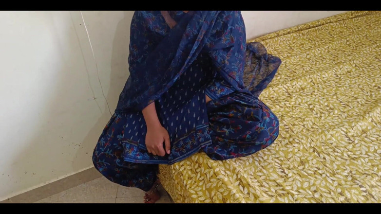 YOURAMRITA04: Sora vitregă desi de la țară a fost dureros anal și suge...
