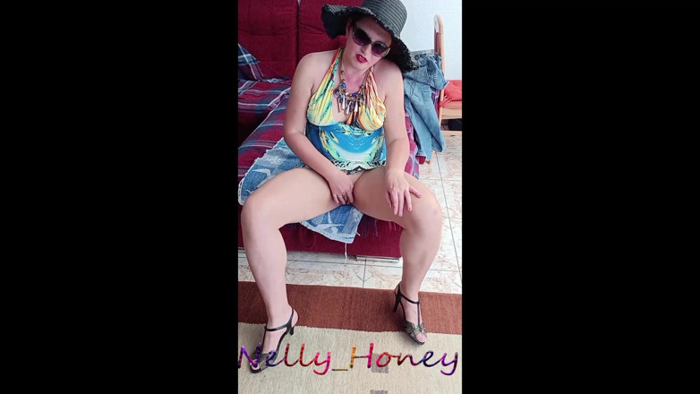 Nelly_Honey: Sperma auf mein gesicht 2