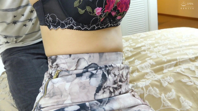 MBM3988: Krs095 MILF comel. Walaupun saya tua... Saya Suka MILF yang...