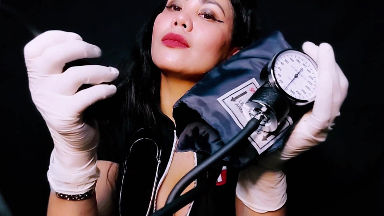 DominaFireOfficial: Asmr Tıbbi fetişi