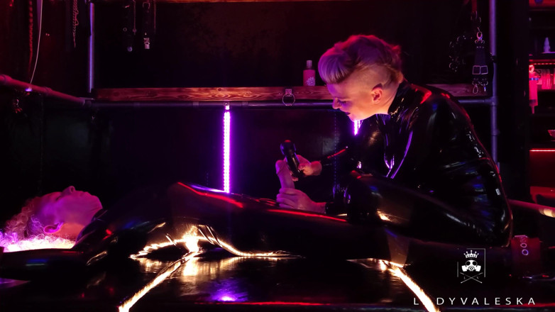 Lady Valeska: Unausweichlicher gefessellicher orgasmus