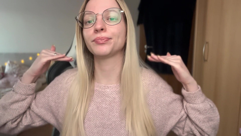 Goddess_Bella_Rae: Это только я или