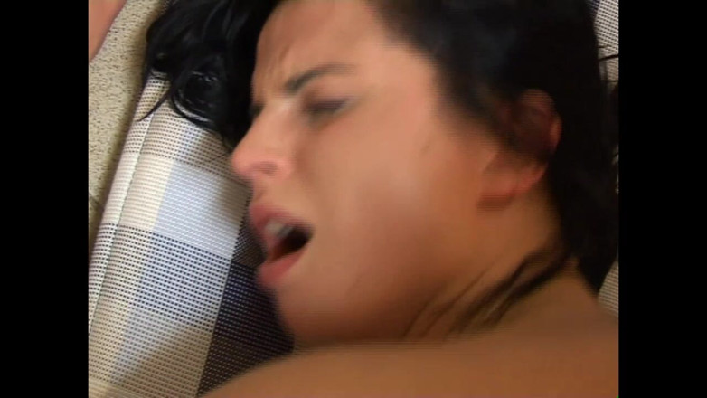 Fetish Desire: Renata Black скачет на большом твердом члене в сауне