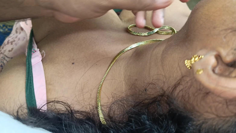 Laxi ammu: Ibu rumah tangga lagi asik bersenang-senang