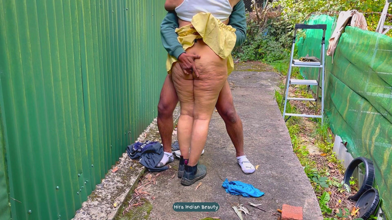 Hot 365 Entertainments: L’ami De Mon Fils Me Baise Plus Fort - Baise Debout...