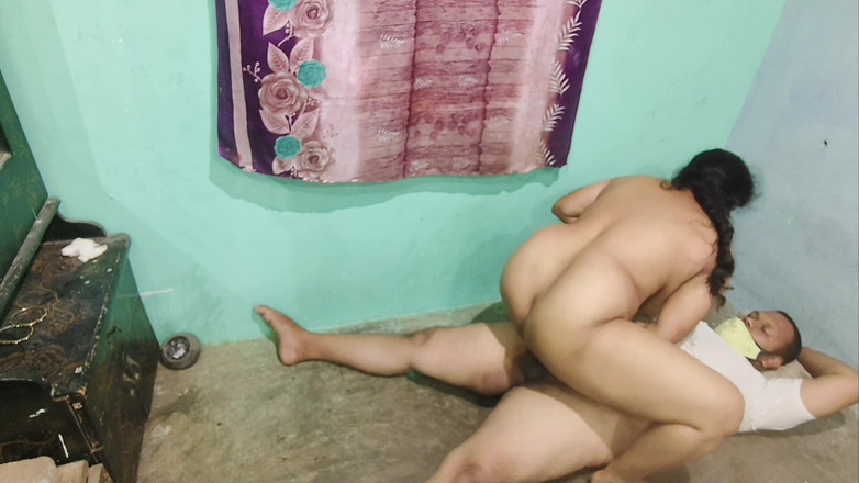 Shahnaazz: Desi vuole in estate dopo la doccia intensa