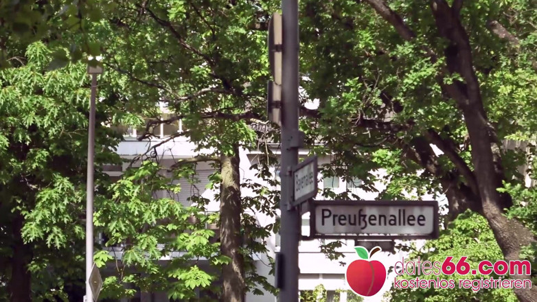 Dates66: Deslumbrante estudante da Alemanha fodida no parque Jolee Love