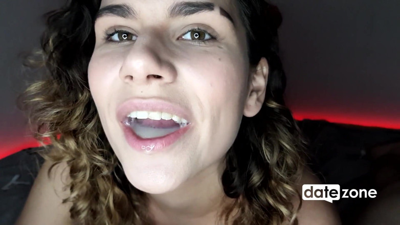 Datezone: La novia de mi hermano es una chupapollas con semen...