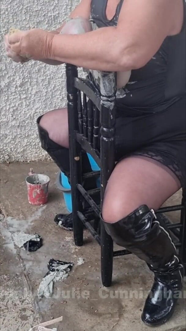 Julie Cunningham: Set021 Tits Out and Bound with Straps Washing Mud off...