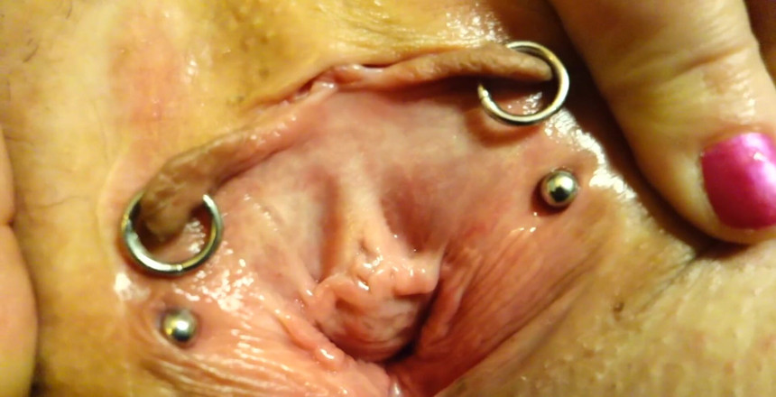 AdalynnX: Minha buceta com piercing quente