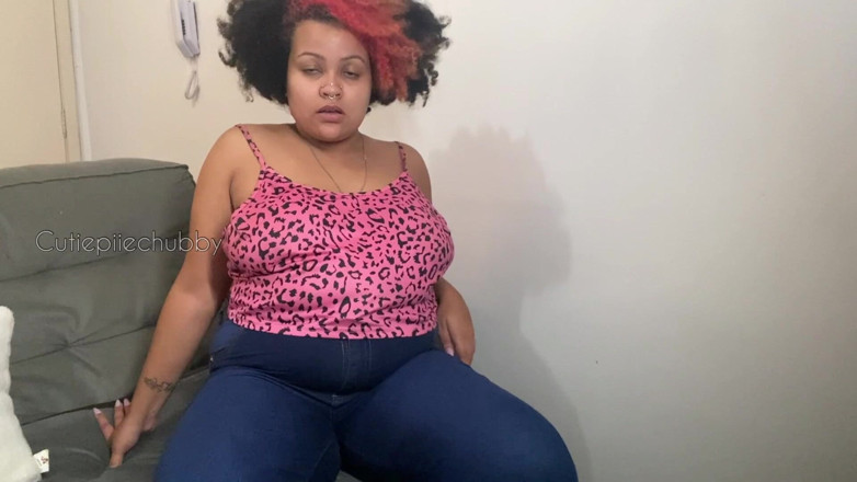 Cutiepiie Chubby: Styvmor pruttar för att få styvson att bli full