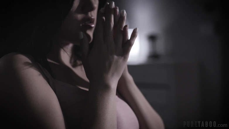 Pure Taboo: Pure Taboo, Kendra Spade a le désir secret de se...