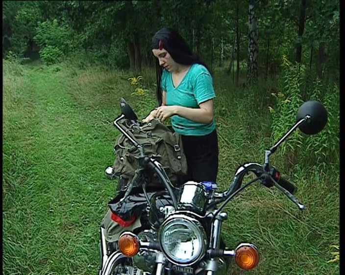 YOUR FIRST PORN: Biker-traum Alexis Macht Ein fotoshooting - Motorrijder droom Alexis doet een...
