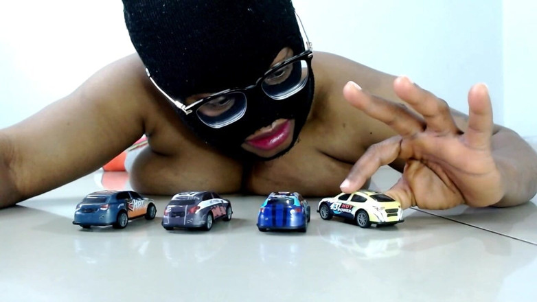 Maeling: Nascar Truck Series Swallowed Chewed Crushed by Giantess
