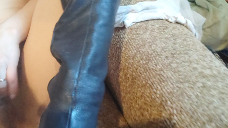 Risky Hairy Couple: बूट में उछलना और धारा निकलना, कस्टम