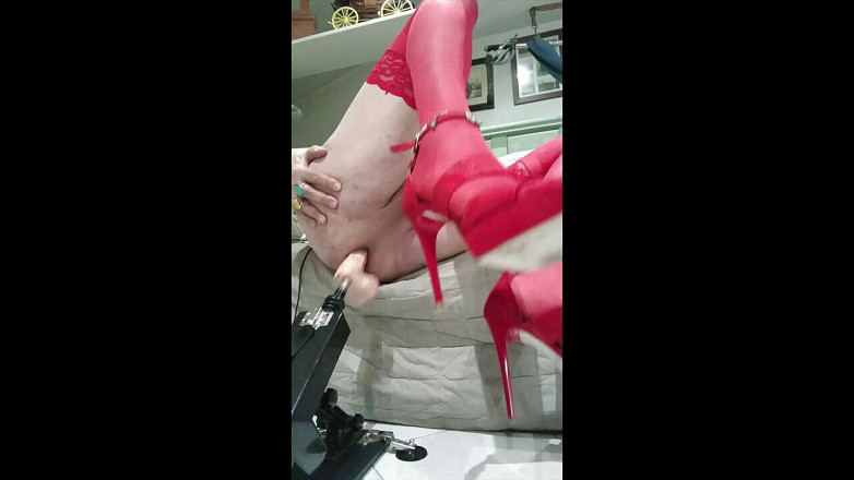 Pattybel Sissy: Máy đụ