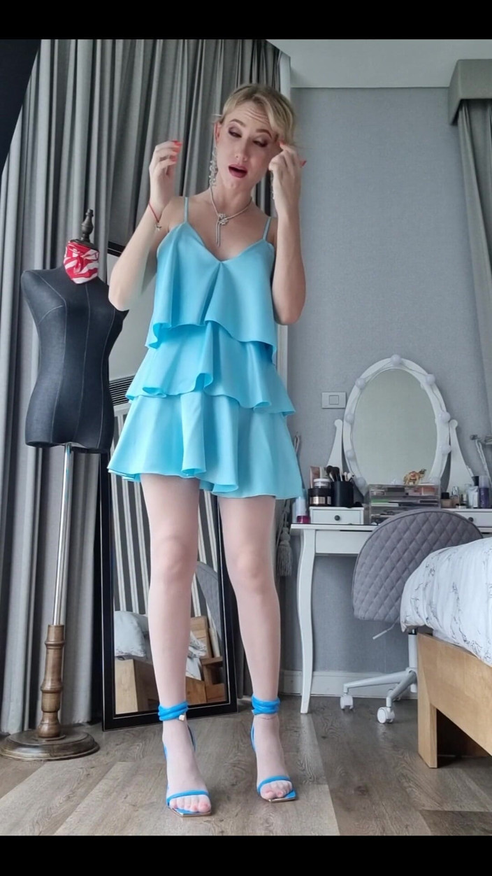 Angel The Dreamgirl: Blue Dress