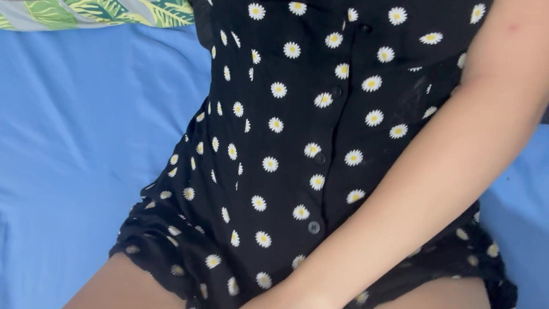 AmayaMori: 그녀의 큰 보지와 자위를 보여주는 인도 소녀, 그녀는 매우 젖어 거대한 오르가즘을 가지고