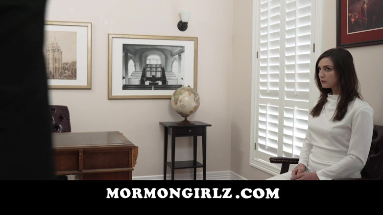 Mormon Girlz: Mormon Girlz-lesbian nakal dihukum di gereja