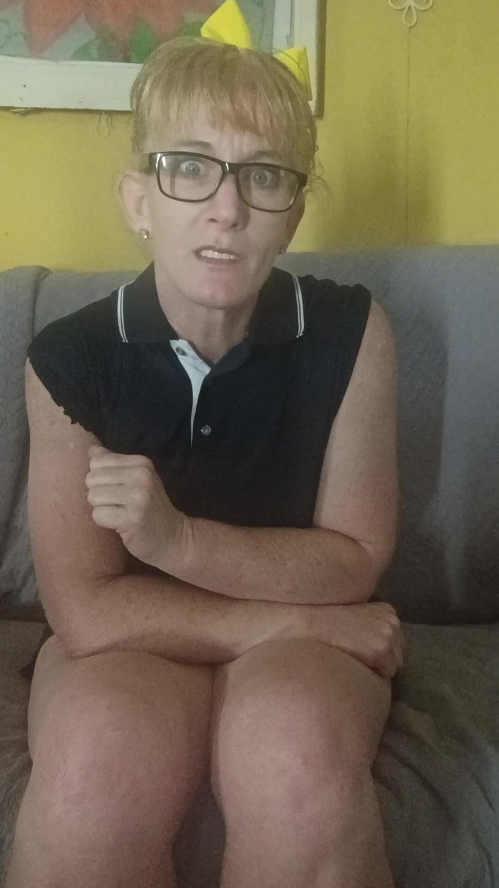 Longtoes45: L'insegnante mi mette in discussione per aver fatto una domanda...