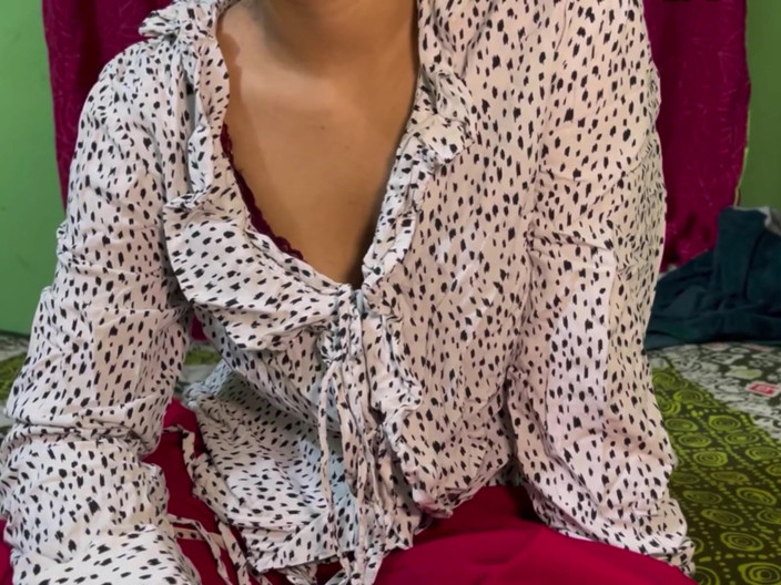 Riya Chowdhury: Scopa con la mia amica sexy e goditi il momento