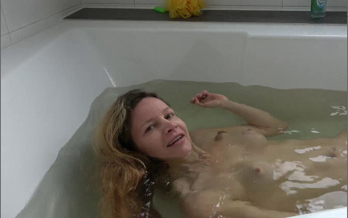 Annika Rose: Su Altında Döl