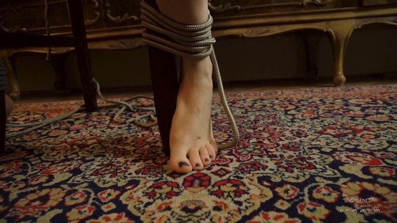 Bound to Orgasm: Orgasme ditutup mata