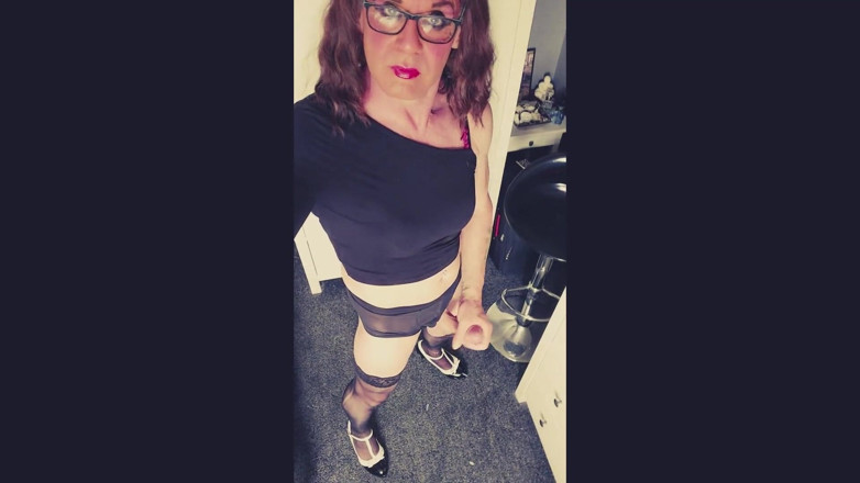 Juniperberi29: Crossdressing Juniper Beri