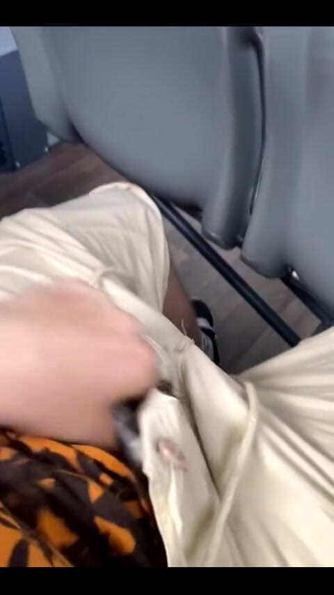 SniffHeadGER: În autobuz, distracție