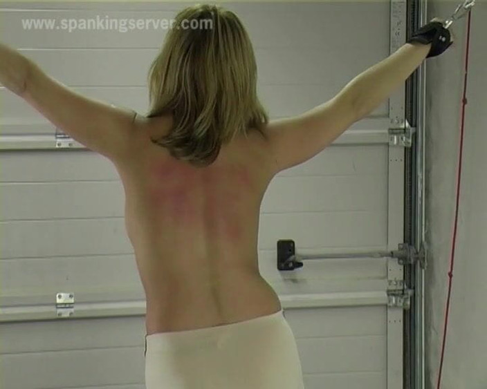 Spanking Server: Valentine, fouet sans capote 1212