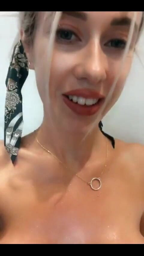 BunnyBlondyX: 빨고 빨아줘
