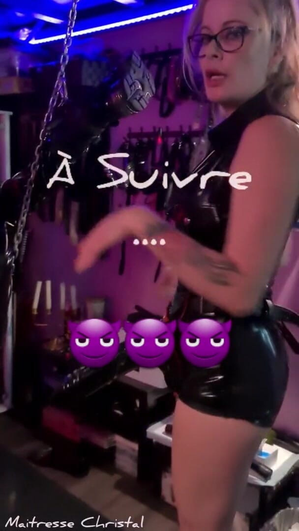 Maitresse Christal: A doggy on my sling, part 2