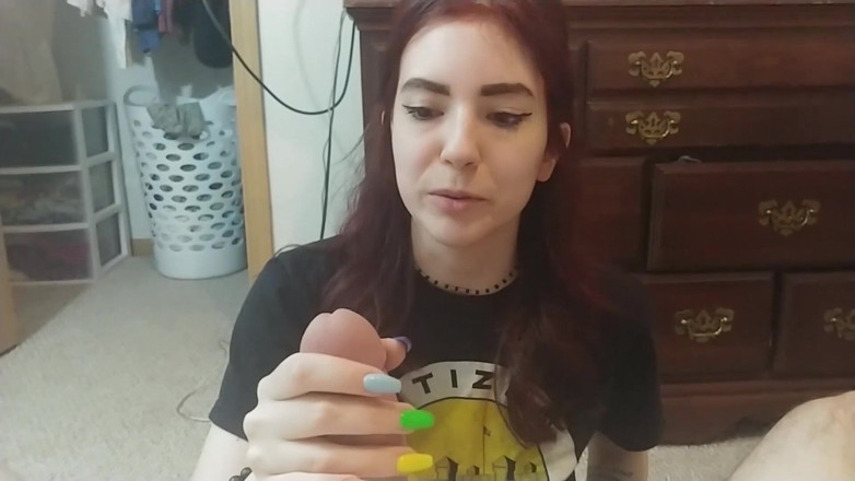 lilredvelvettt: Kenapa aku suka kontolnya?