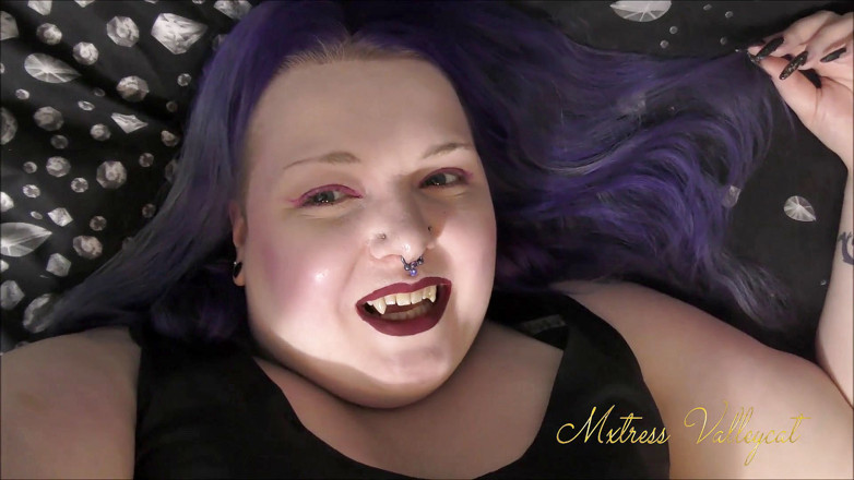 Mxtress Valleycat: Finding you at the bottom of my trick or treat...
